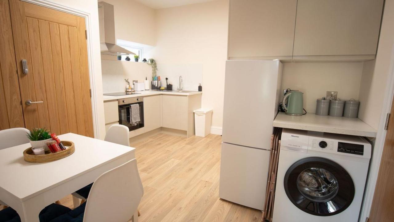 Treetop View Cosy Getaway In Eastbourne, Free Parking, Short And Long Stays, Værelse billede